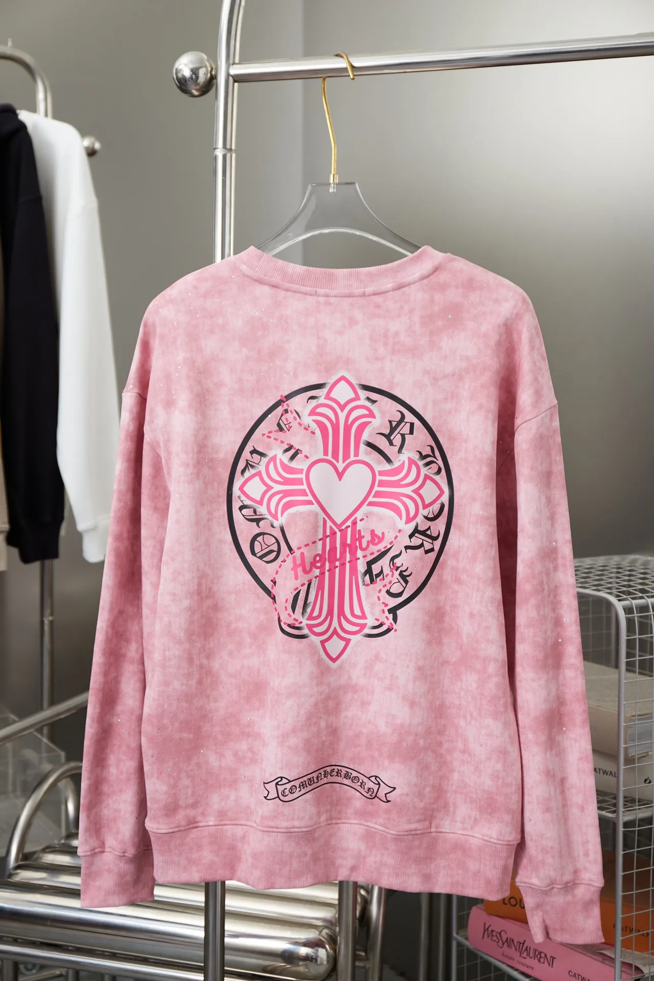 Chrome Hearte CH ：Black/White/Pink Size：S M L XL